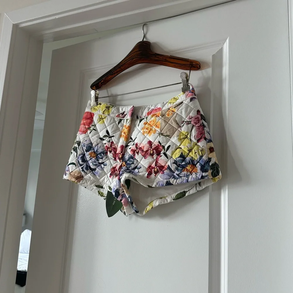Farm Rio Off-White Greek Garden Shorts - Picture 4 of 6